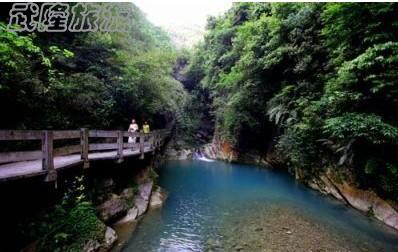 天坑地缝是指什么