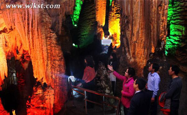 奇幻洞穴致命诱惑 元旦节芙蓉洞景区宾客盈门
