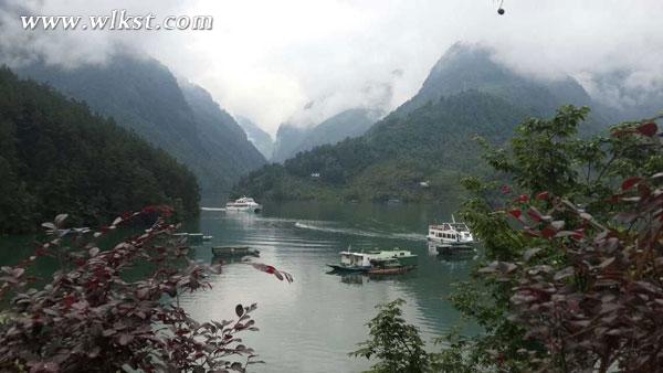 芙蓉江水位上涨31米 峡谷美景醉游人