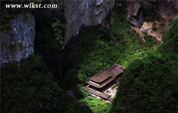 俯瞰天生三硚《满城尽带黄金甲》拍摄地 天福官驿站