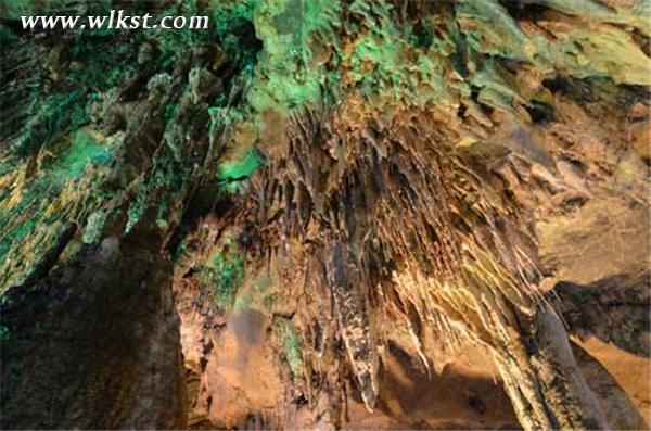 神秘之旅 探寻芙蓉洞120多万年的未解之谜