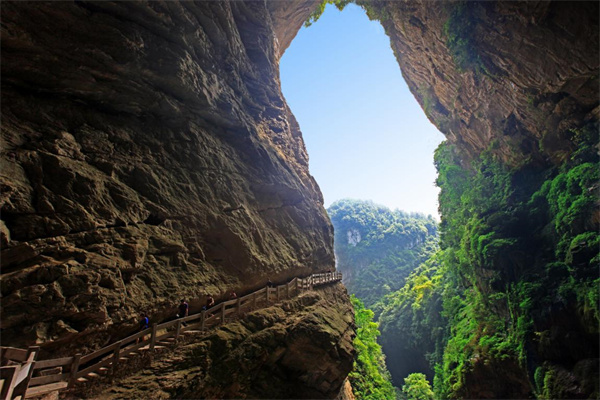 龙水峡地缝