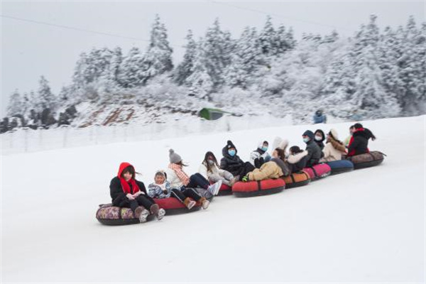 仙女山滑雪场